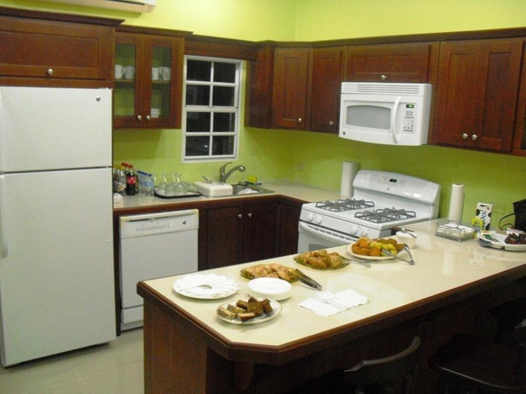 Piarco Village Suites Ngoại thất bức ảnh