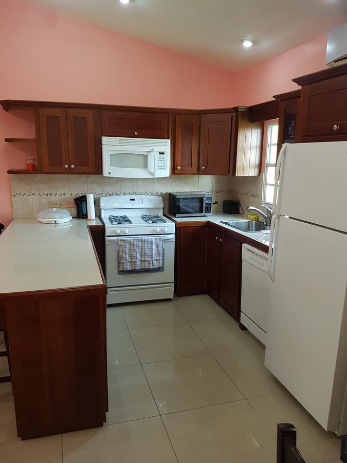 Piarco Village Suites Ngoại thất bức ảnh